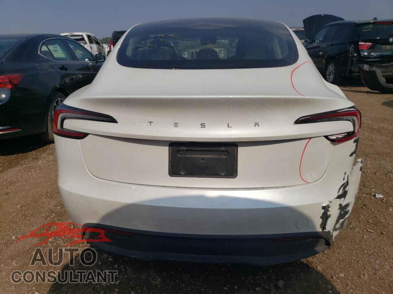 TESLA MODEL 3 2024 - 5YJ3E1EA3RF732076