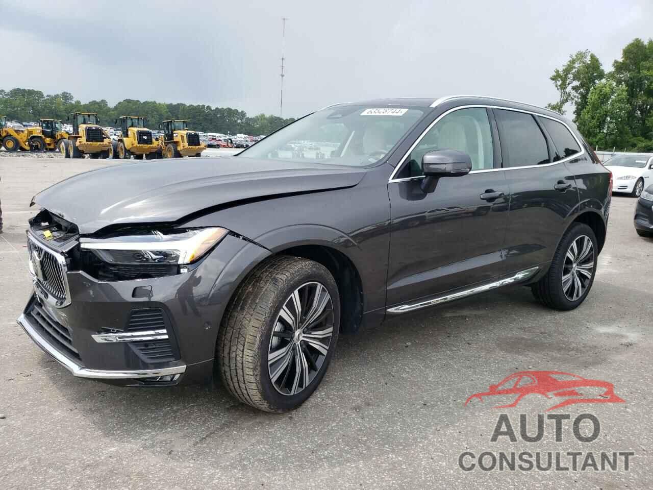 VOLVO XC60 PLUS 2023 - YV4L12DNXP1337157