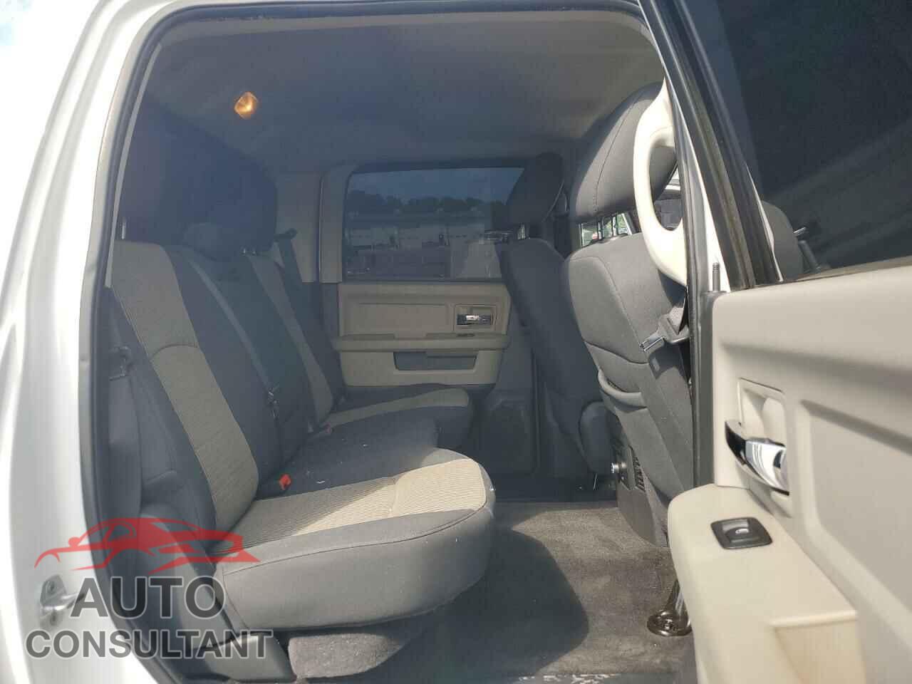 DODGE RAM 1500 2012 - 1C6RD7LT0CS137840