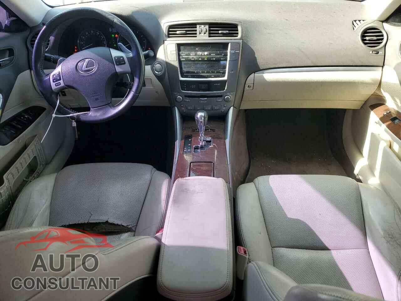 LEXUS IS 2012 - JTHBF5C24C5172622