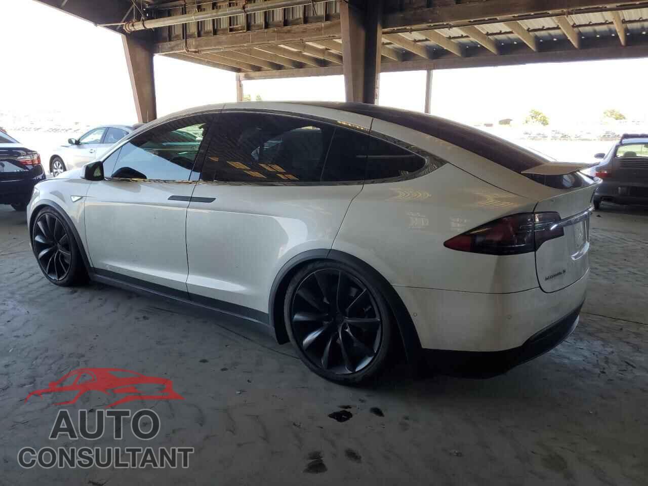 TESLA MODEL X 2016 - 5YJXCBE21GF022158