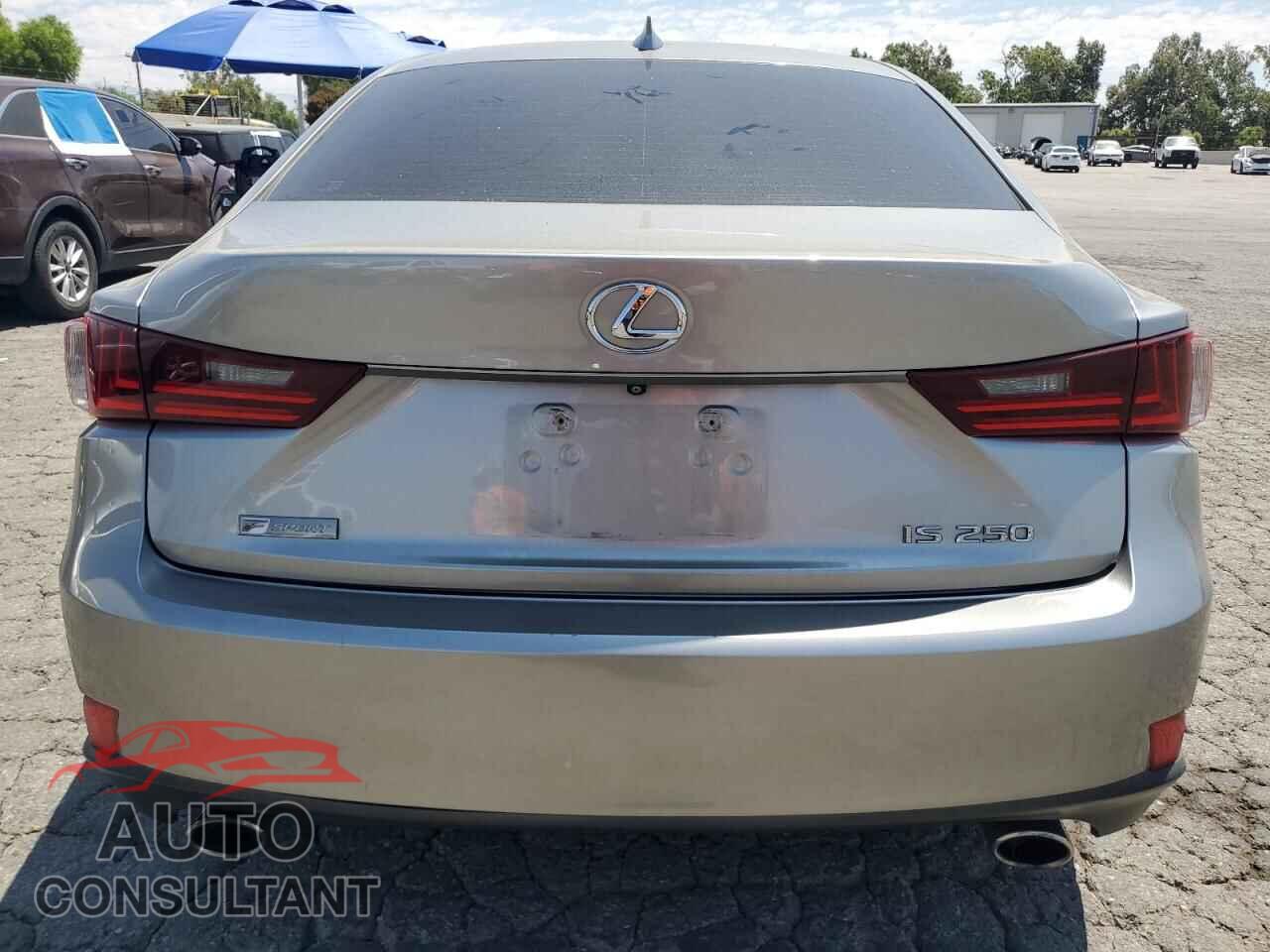 LEXUS IS 2015 - JTHBF1D25F5082827