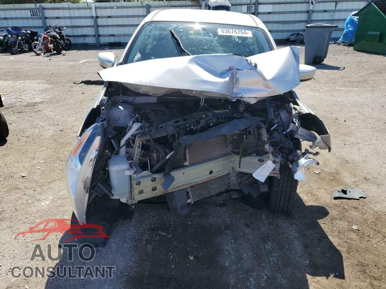 NISSAN VERSA 2019 - 3N1CN7AP3KL804076