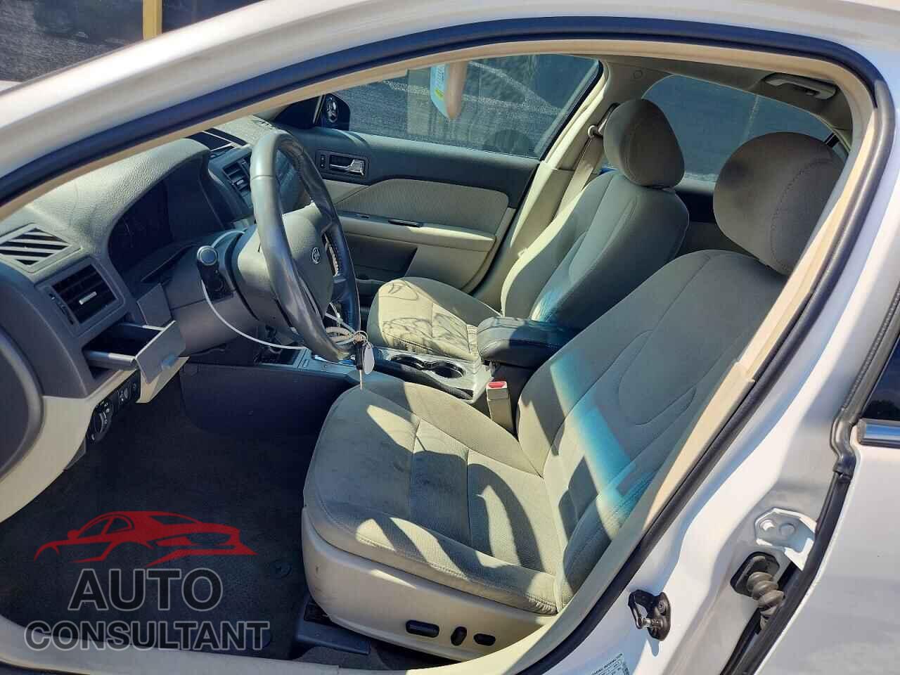 FORD FUSION 2011 - 3FADP0L33BR110410