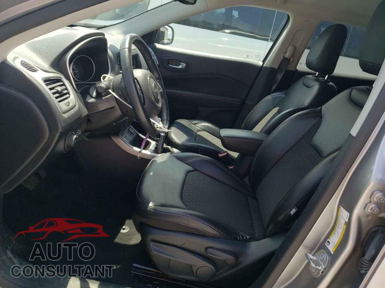 JEEP COMPASS 2019 - 3C4NJCBB2KT855078