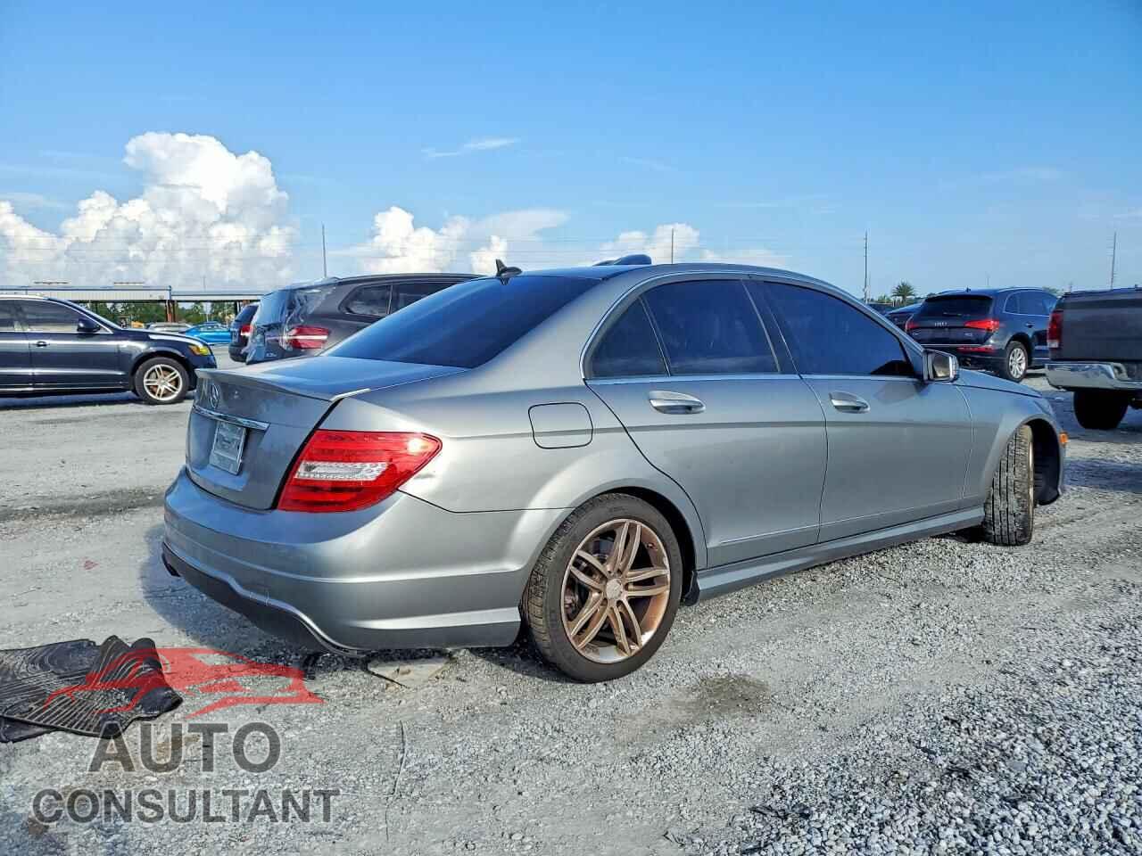 MERCEDES-BENZ C-CLASS 2014 - WDDGF4HB6EA948954