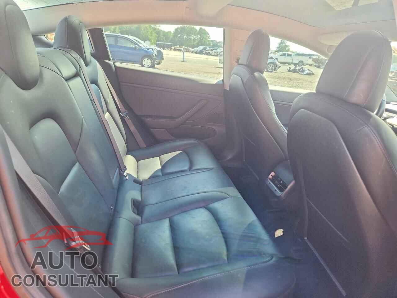 TESLA MODEL 3 2018 - 5YJ3E1EA1JF045683