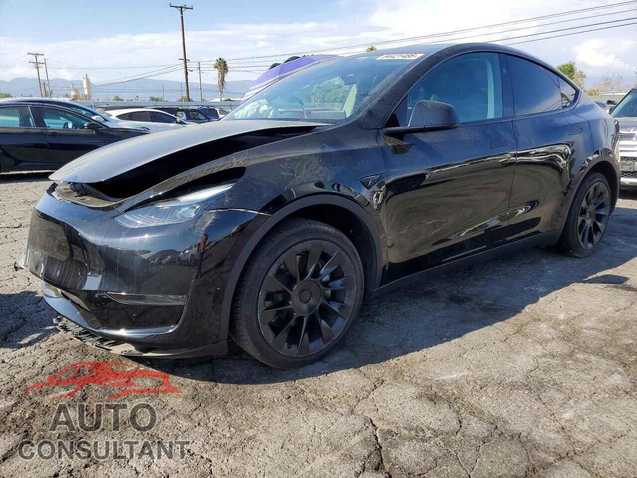 TESLA MODEL Y 2025 - 7SAYGDED3SF318655