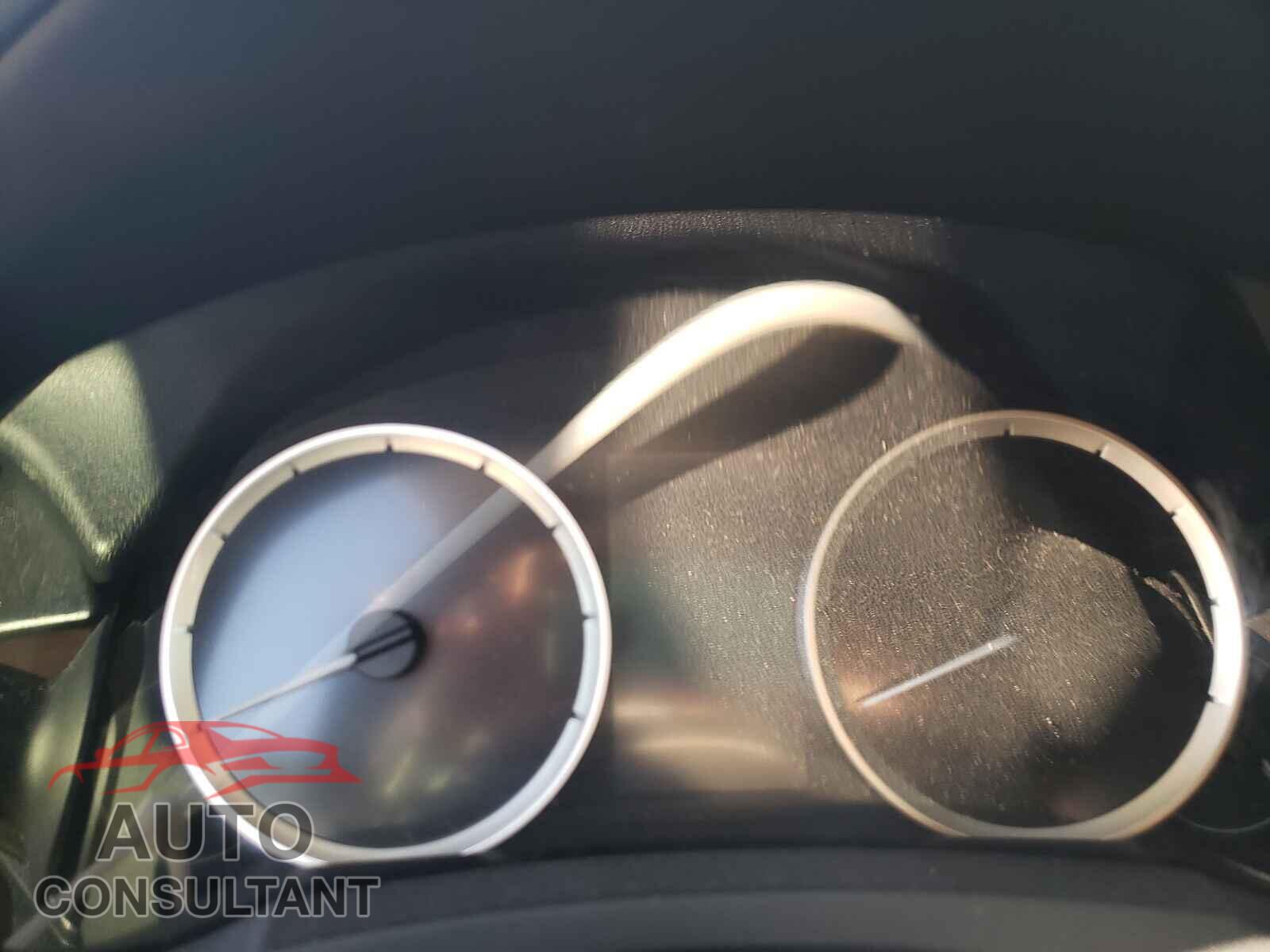 LEXUS IS 2016 - JTHBA1D23G5004420