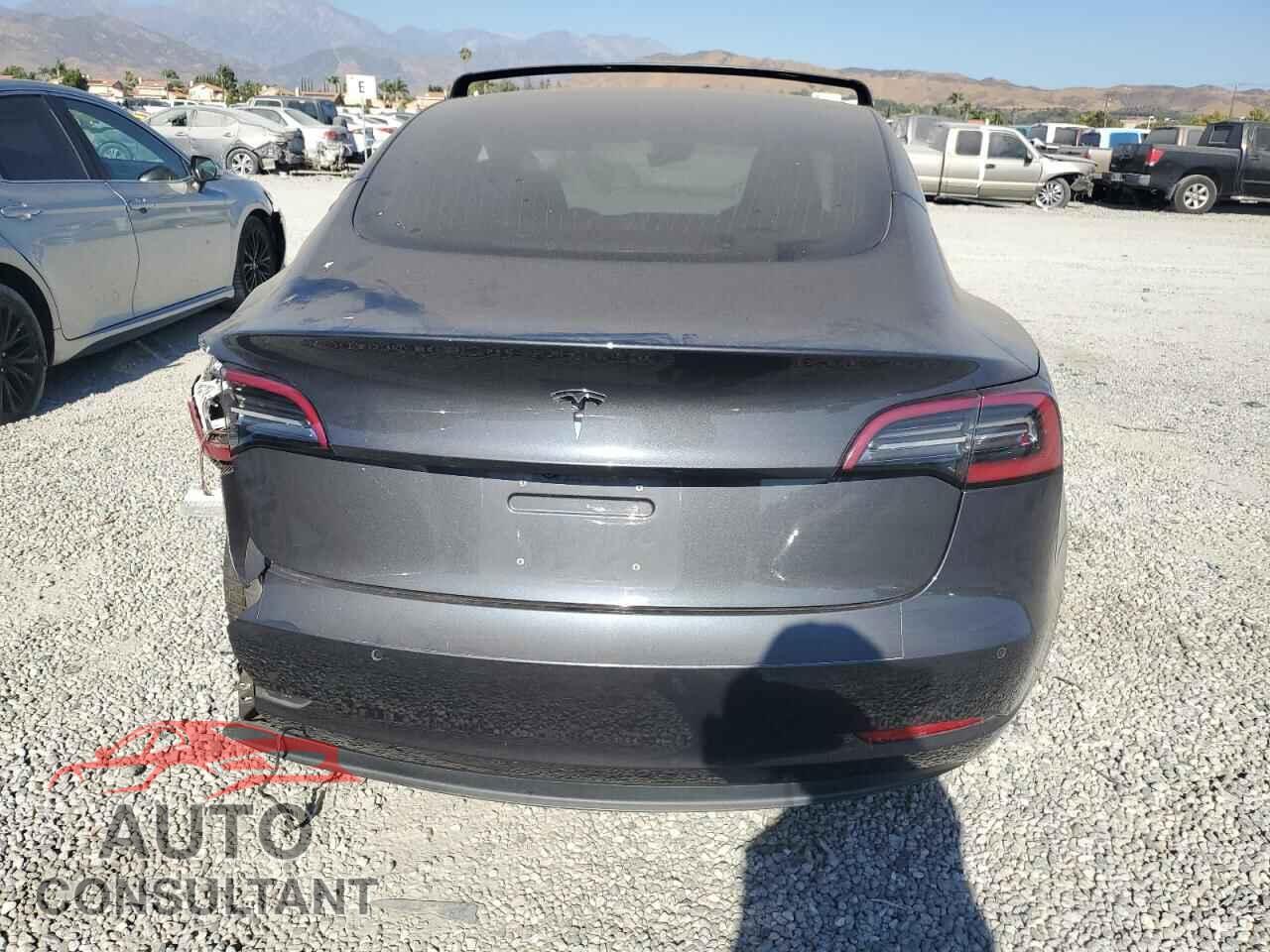 TESLA MODEL 3 2018 - 5YJ3E1EA2JF077624