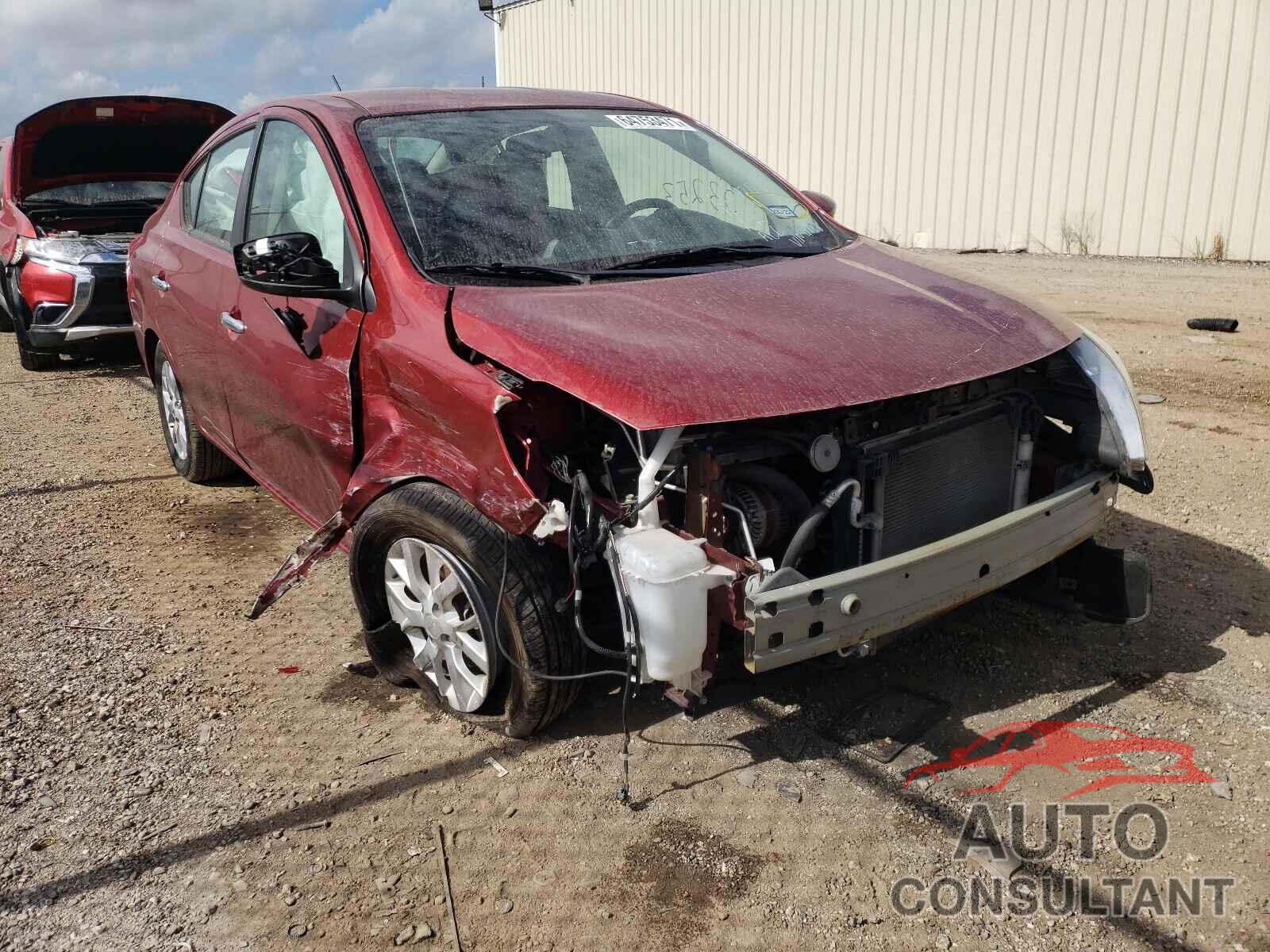 NISSAN VERSA 2018 - 3N1CN7AP8JL836178