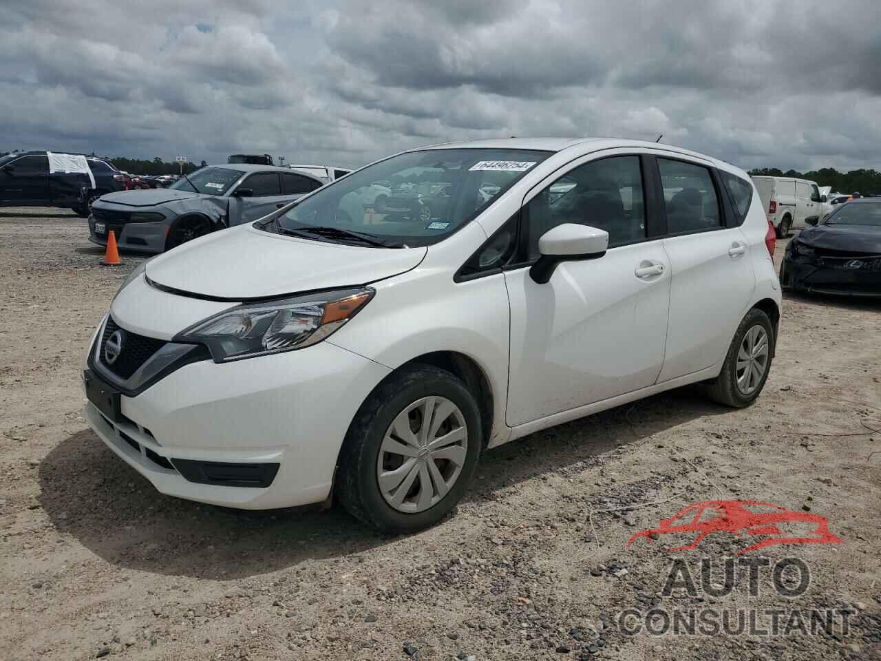 NISSAN VERSA 2018 - 3N1CE2CP3JL360177