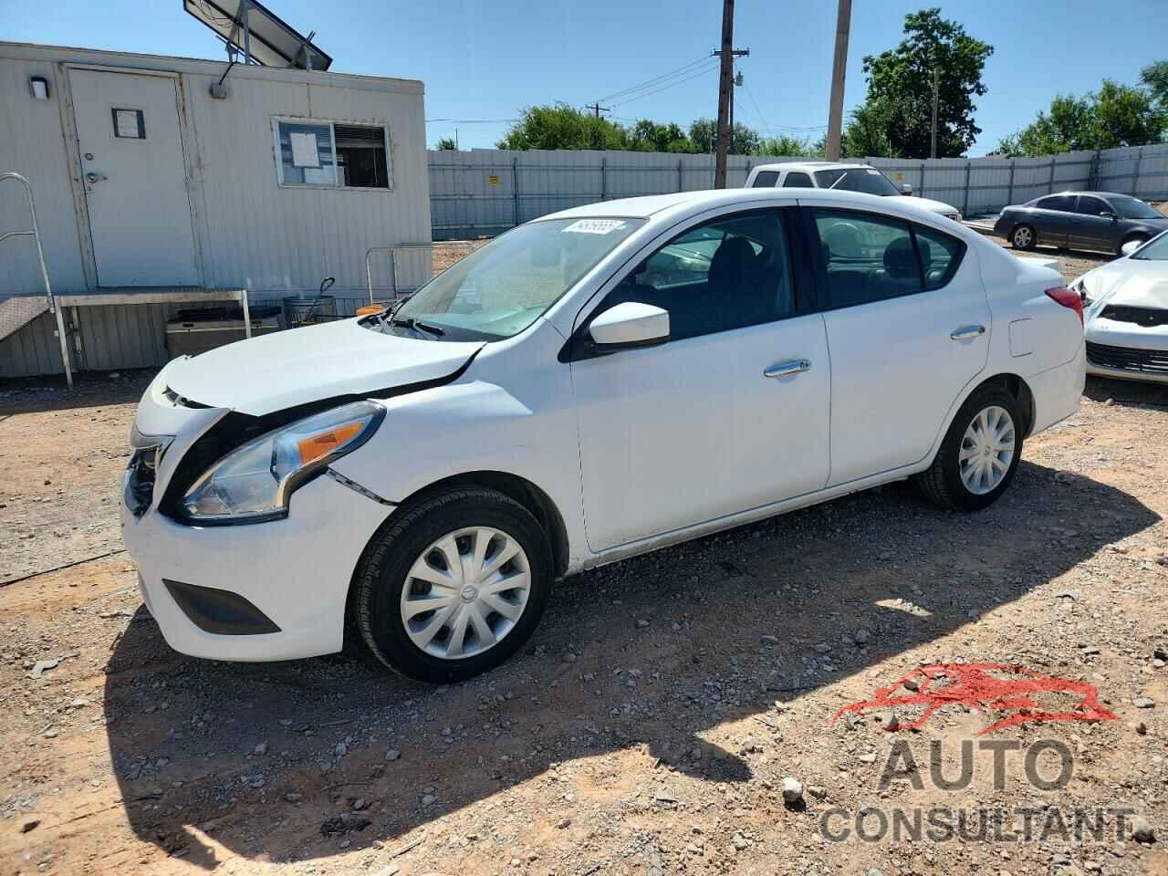 NISSAN VERSA 2018 - 3N1CN7AP7JL861170