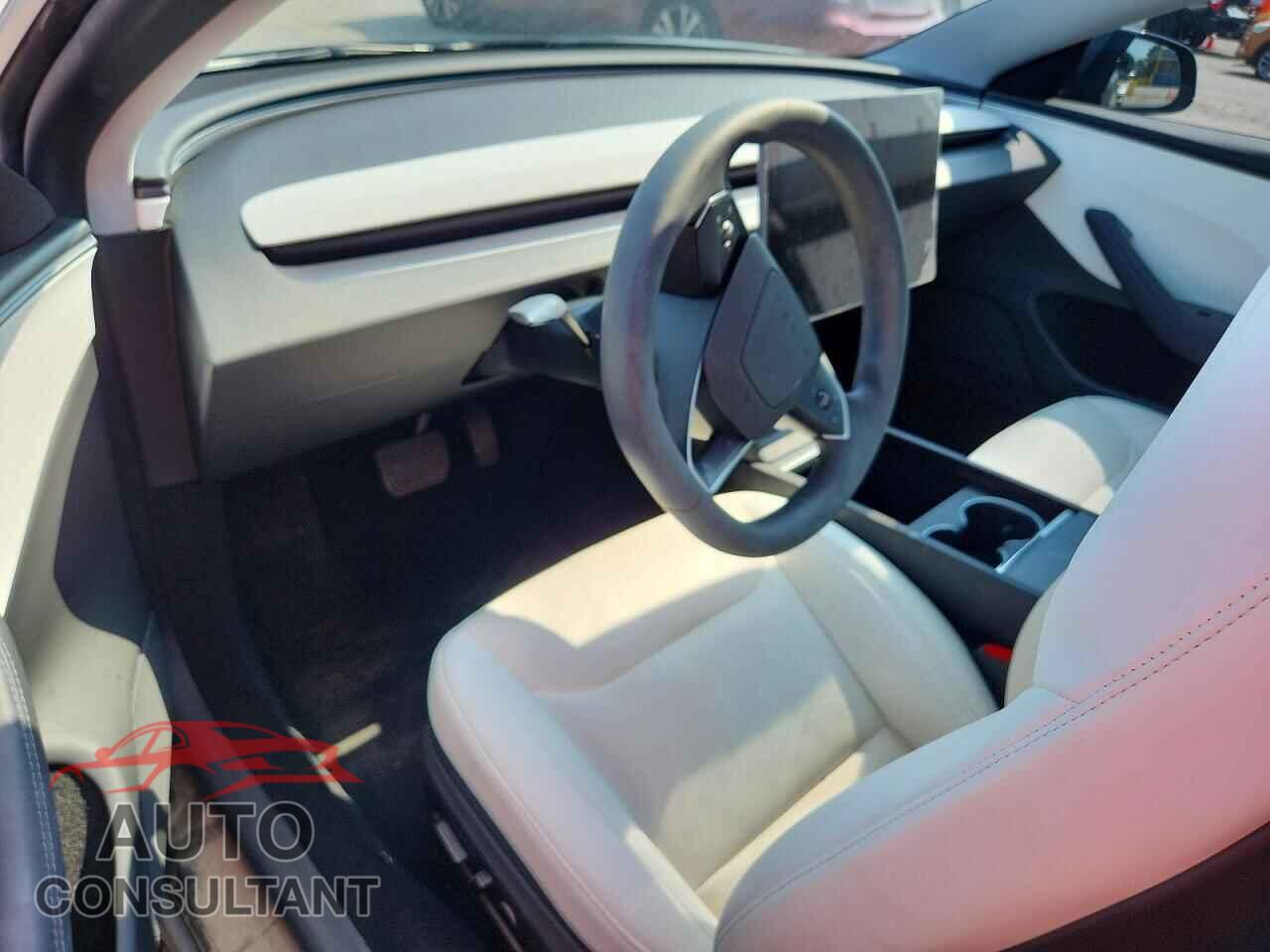 TESLA MODEL 3 2026 - 5YJ3E1EA2TF140904