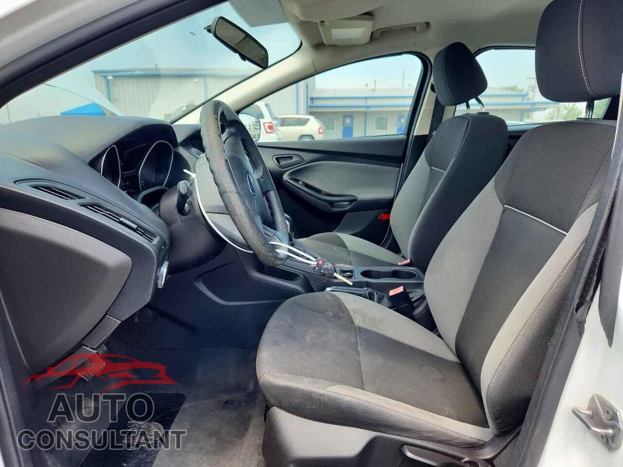 FORD FOCUS 2013 - 1FADP3E28DL200269