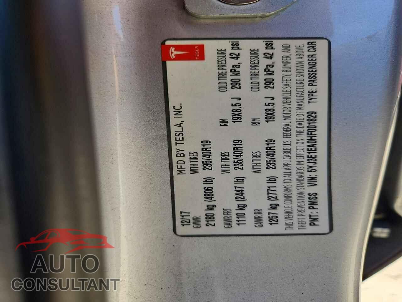 TESLA MODEL 3 2017 - 5YJ3E1EA0HF001829
