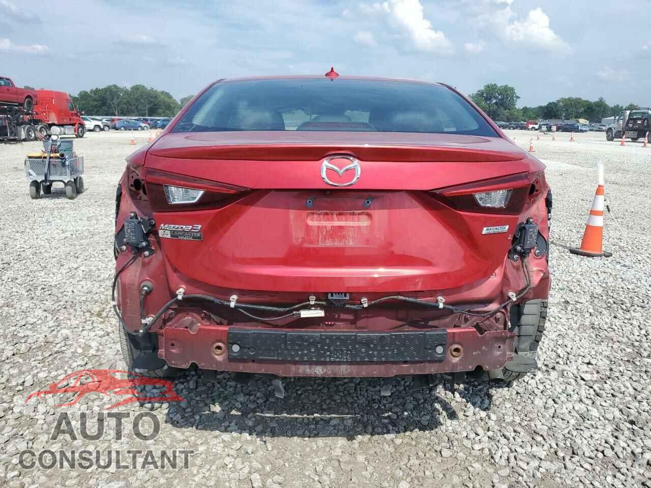 MAZDA 3 2018 - 3MZBN1W34JM177311