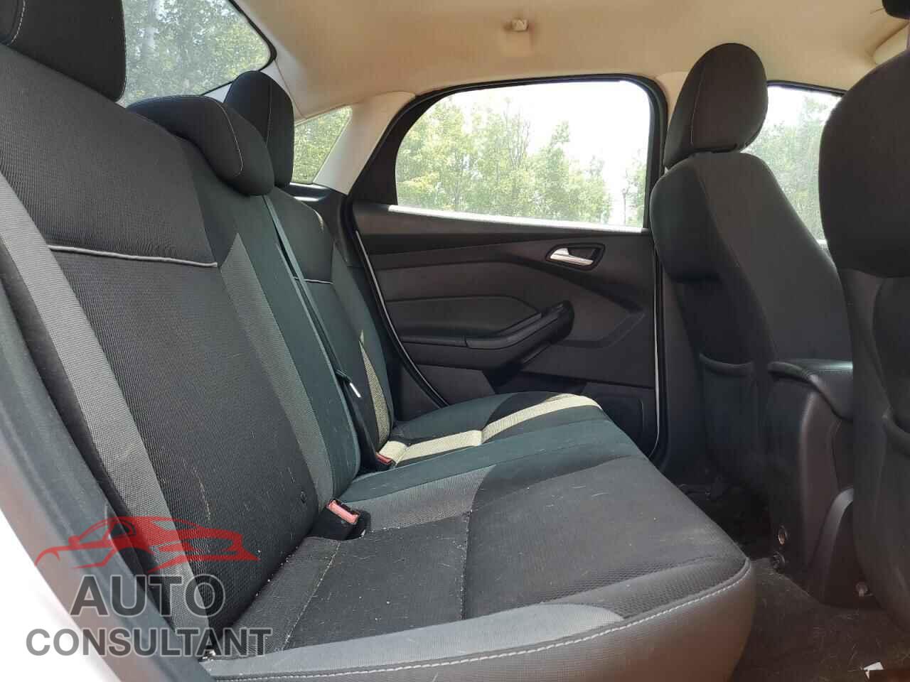 FORD FOCUS 2014 - 1FADP3F25EL256959