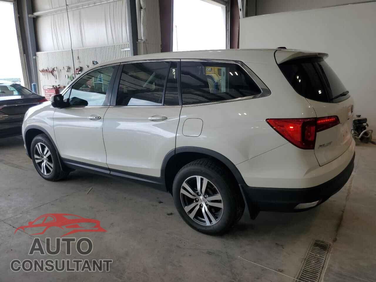 HONDA PILOT 2017 - 5FNYF6H57HB033465