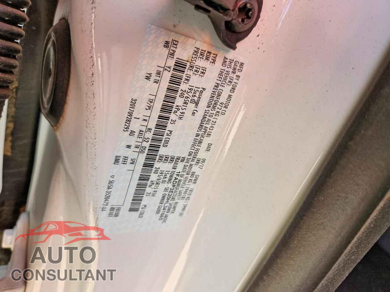 FORD FOCUS 2017 - 1FADP3E20HL341665