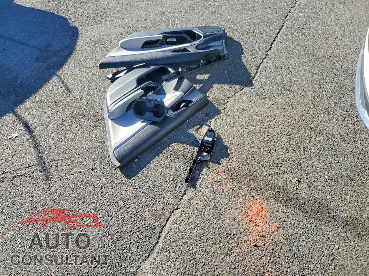 HONDA INSIGHT 2019 - 19XZE4F99KE008775