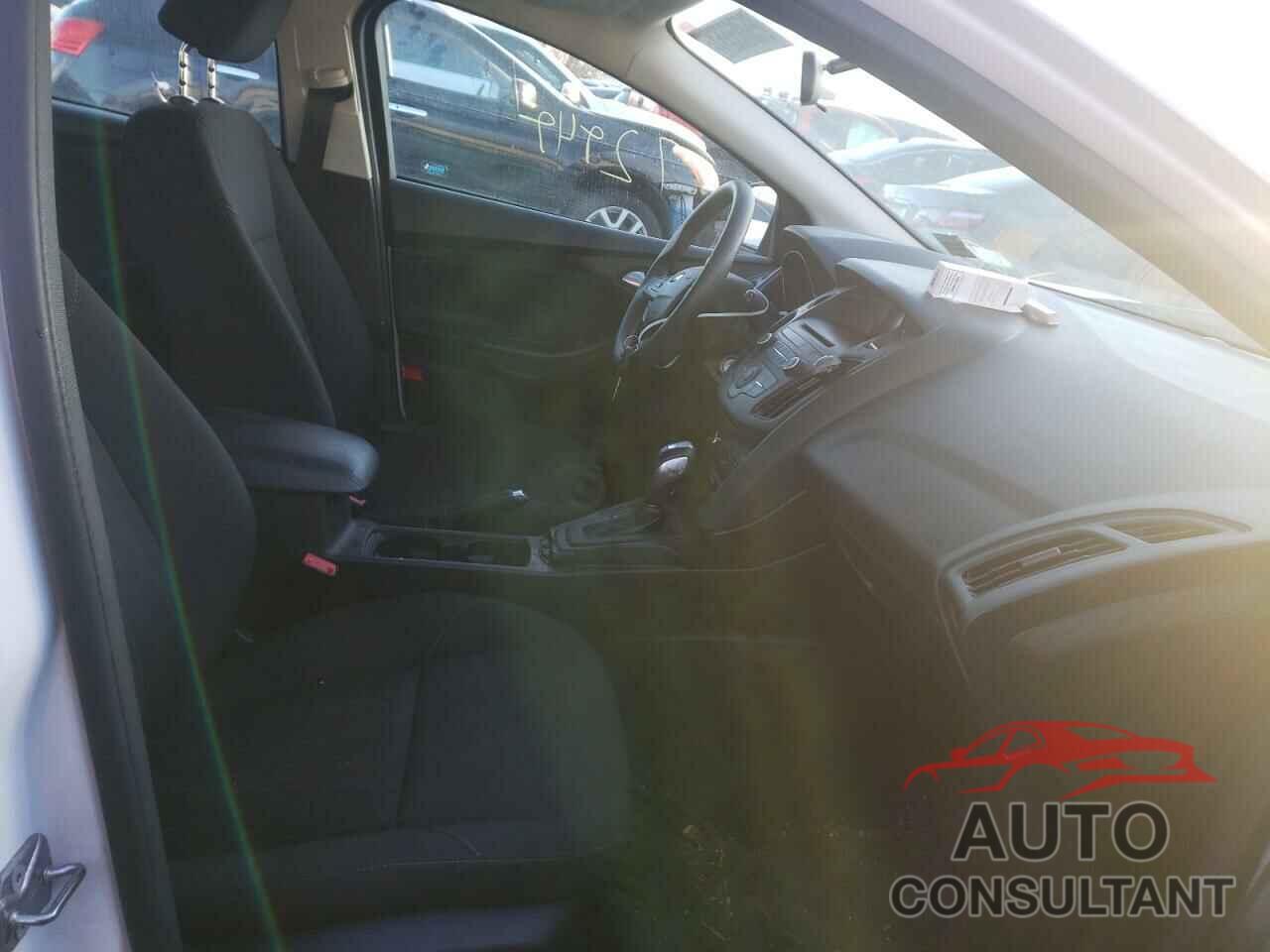 FORD FOCUS 2016 - 1FADP3K28GL352190