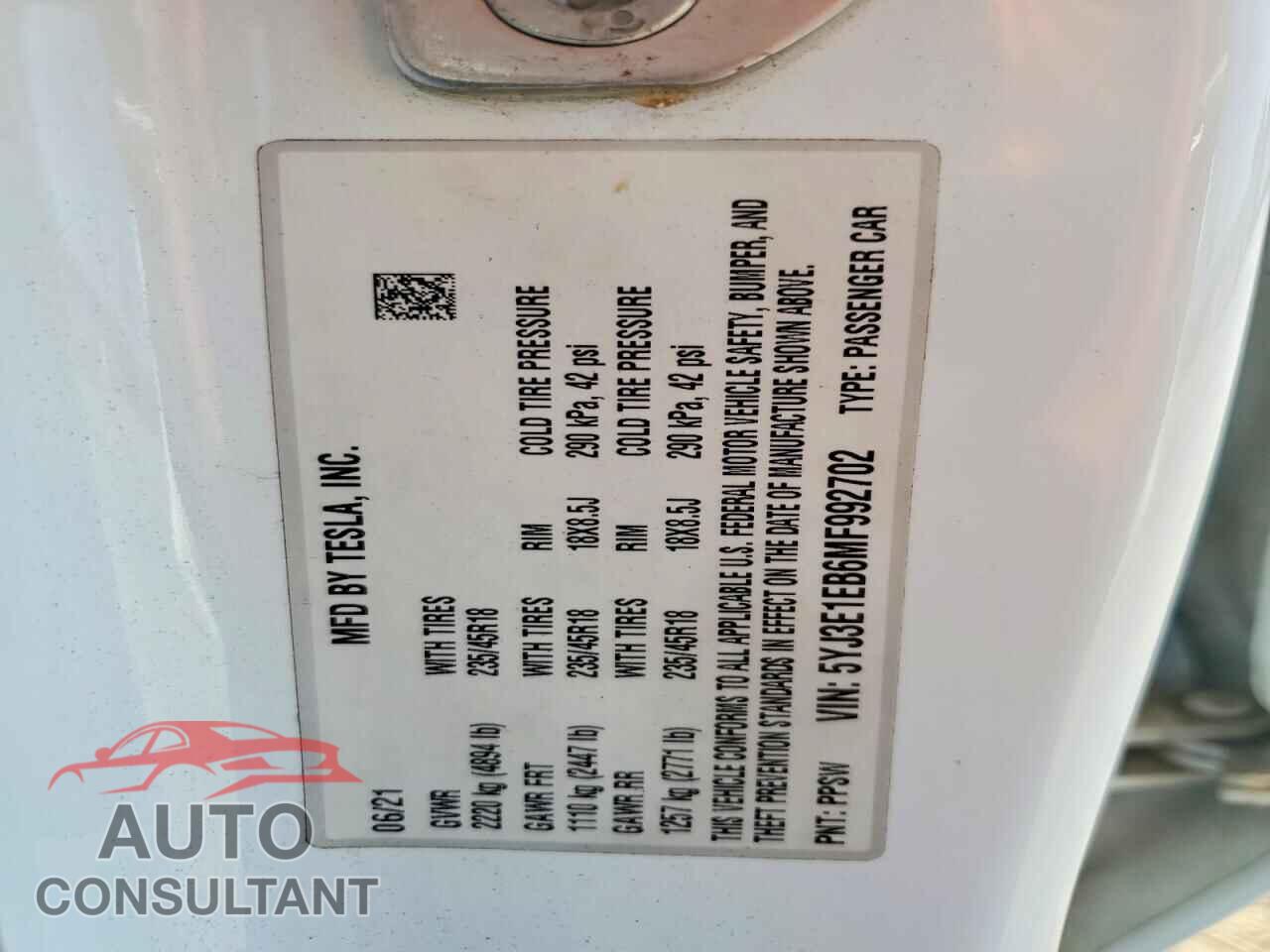 TESLA MODEL 3 2021 - 5YJ3E1EB6MF992702