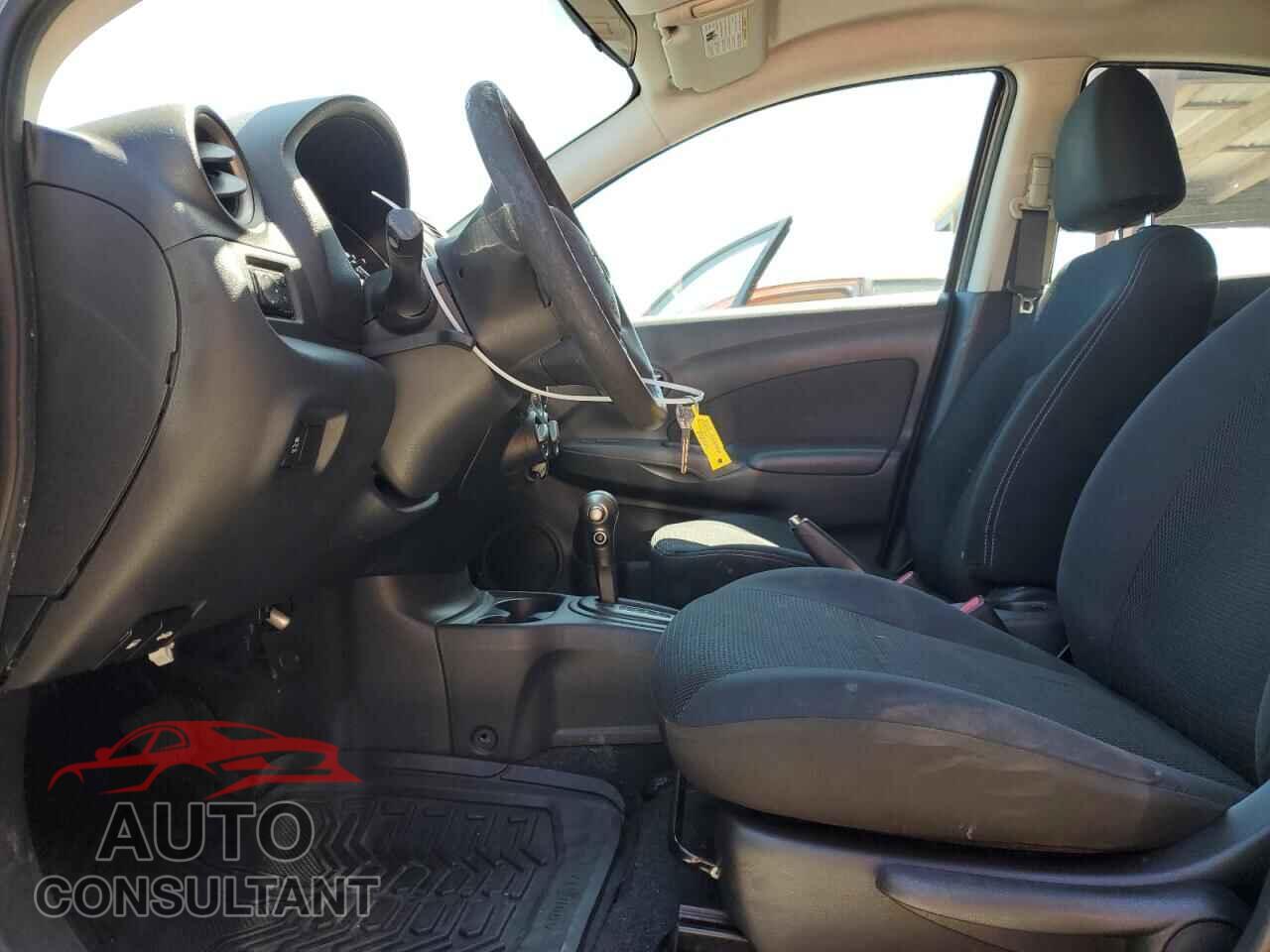 NISSAN VERSA 2013 - 3N1CN7AP9DL880906