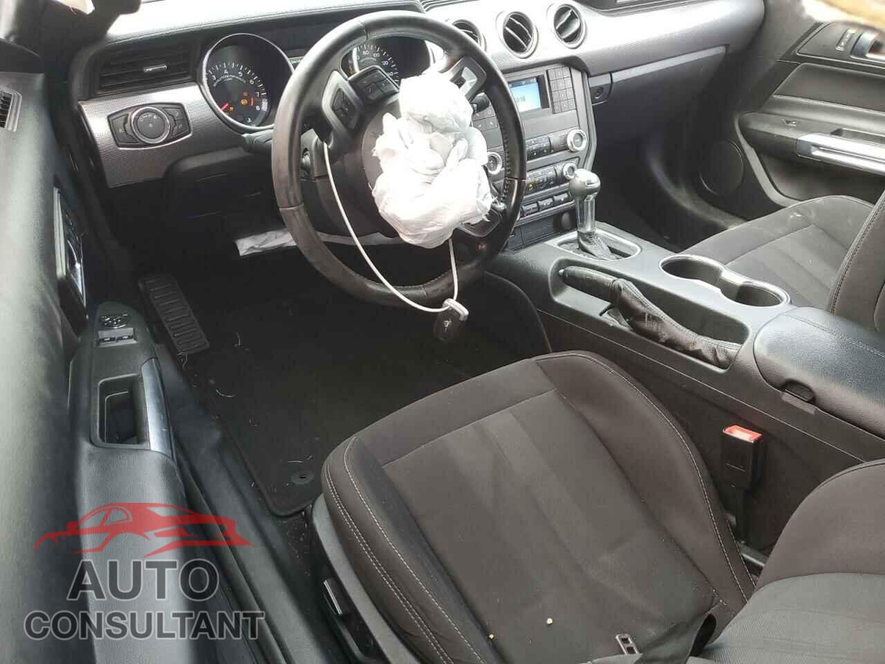 FORD MUSTANG 2019 - 1FA6P8CF6K5118747