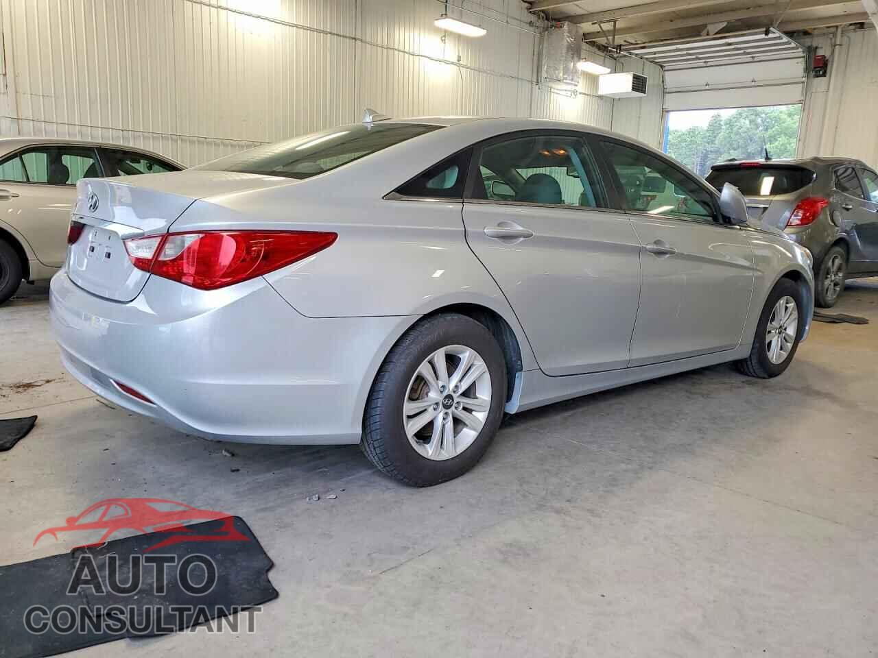 HYUNDAI SONATA 2013 - 5NPEB4AC7DH668645