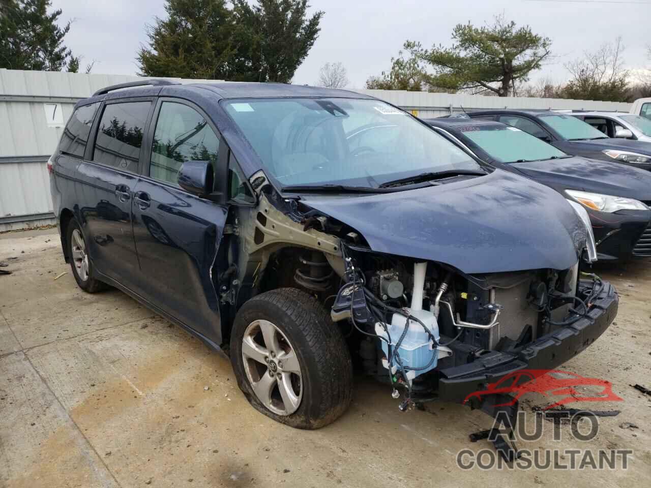 TOYOTA SIENNA 2019 - 5TDKZ3DC6KS014635