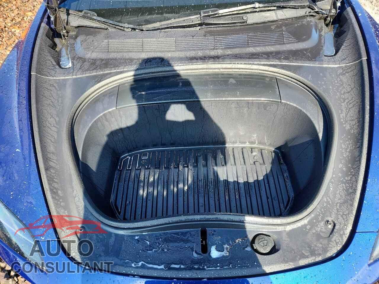 TESLA MODEL 3 2024 - 5YJ3E1EB5RF718575