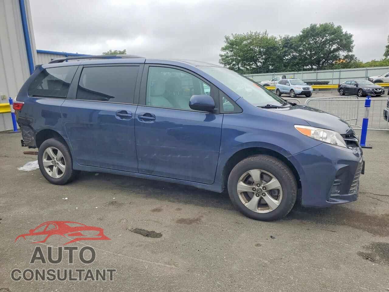 TOYOTA SIENNA 2020 - 5TDKZ3DC0LS059183