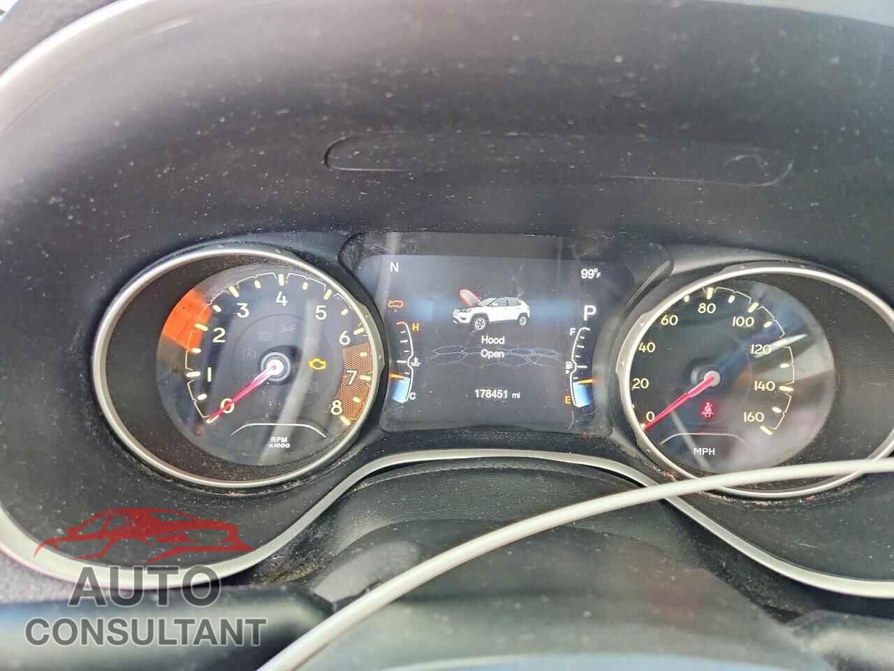 JEEP COMPASS 2018 - 3C4NJCCBXJT374816