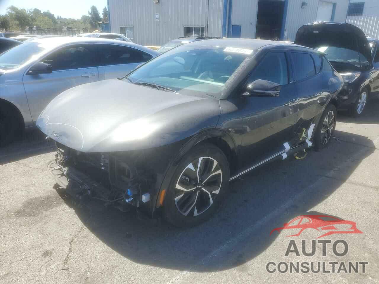 KIA EV6 LIGHT 2023 - KNDC34LA8P5602206