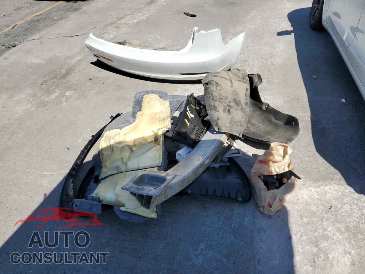 TESLA MODEL 3 2021 - 5YJ3E1EA2MF871527