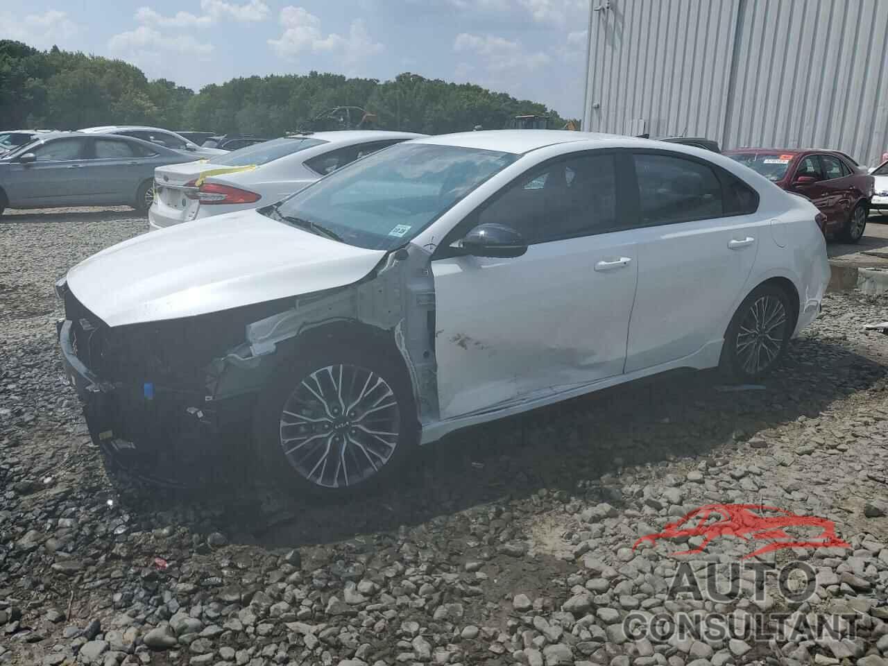 KIA FORTE 2023 - 3KPF54AD9PE680003