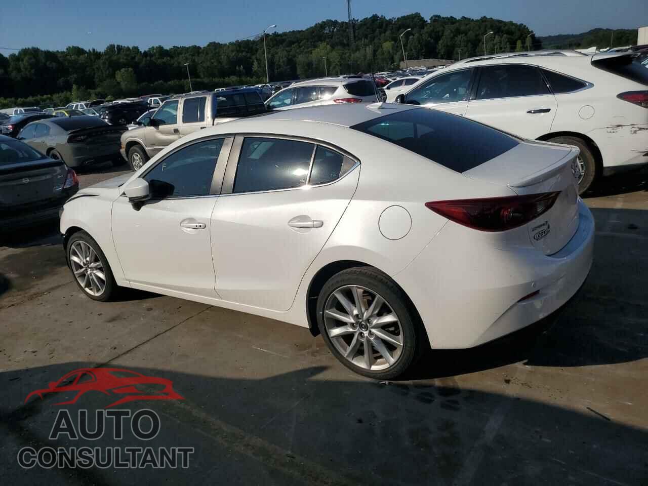 MAZDA 3 2017 - 3MZBN1W35HM137393