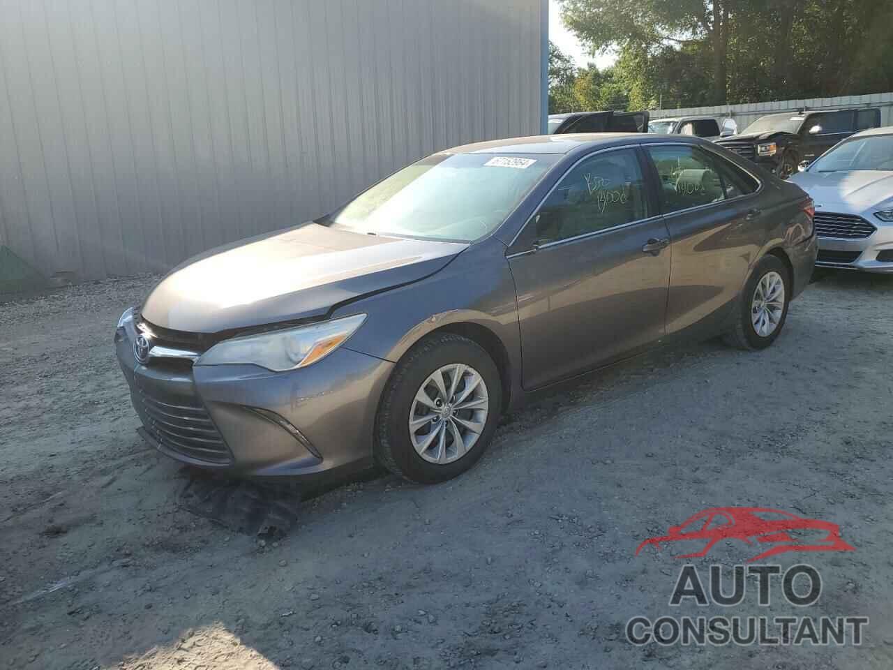 TOYOTA CAMRY 2016 - 4T4BF1FK2GR526737