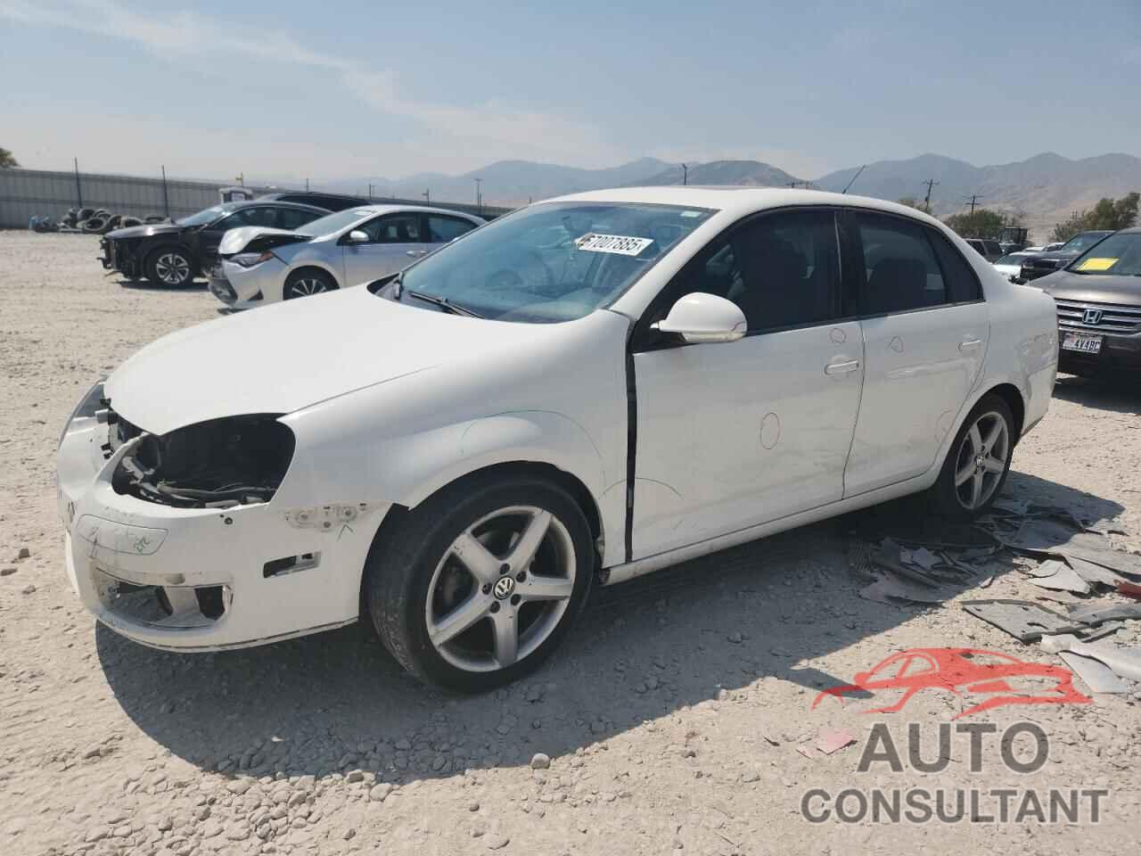VOLKSWAGEN JETTA 2010 - 3VWRZ7AJ5AM144099