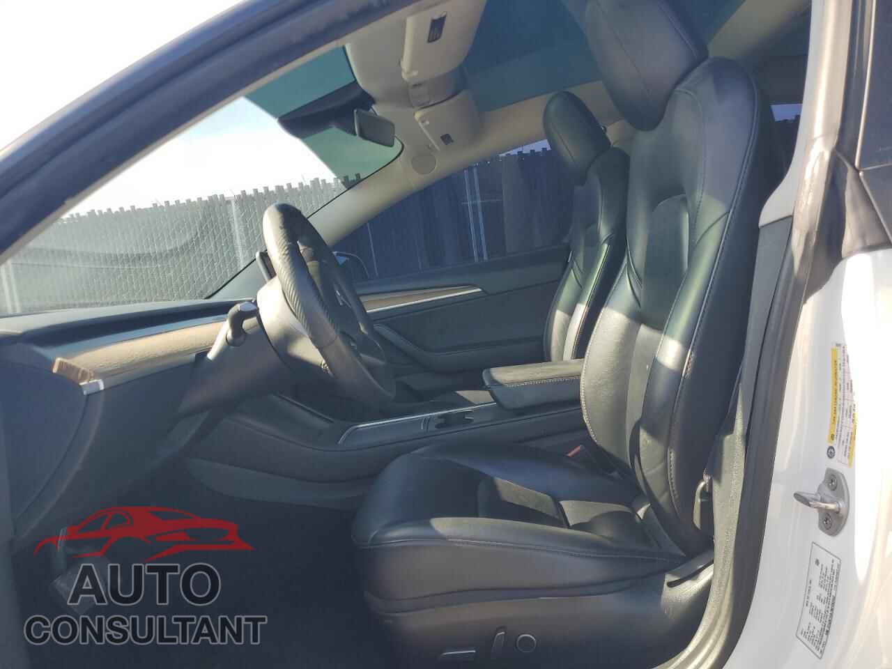 TESLA MODEL 3 2021 - 5YJ3E1EA7MF093452