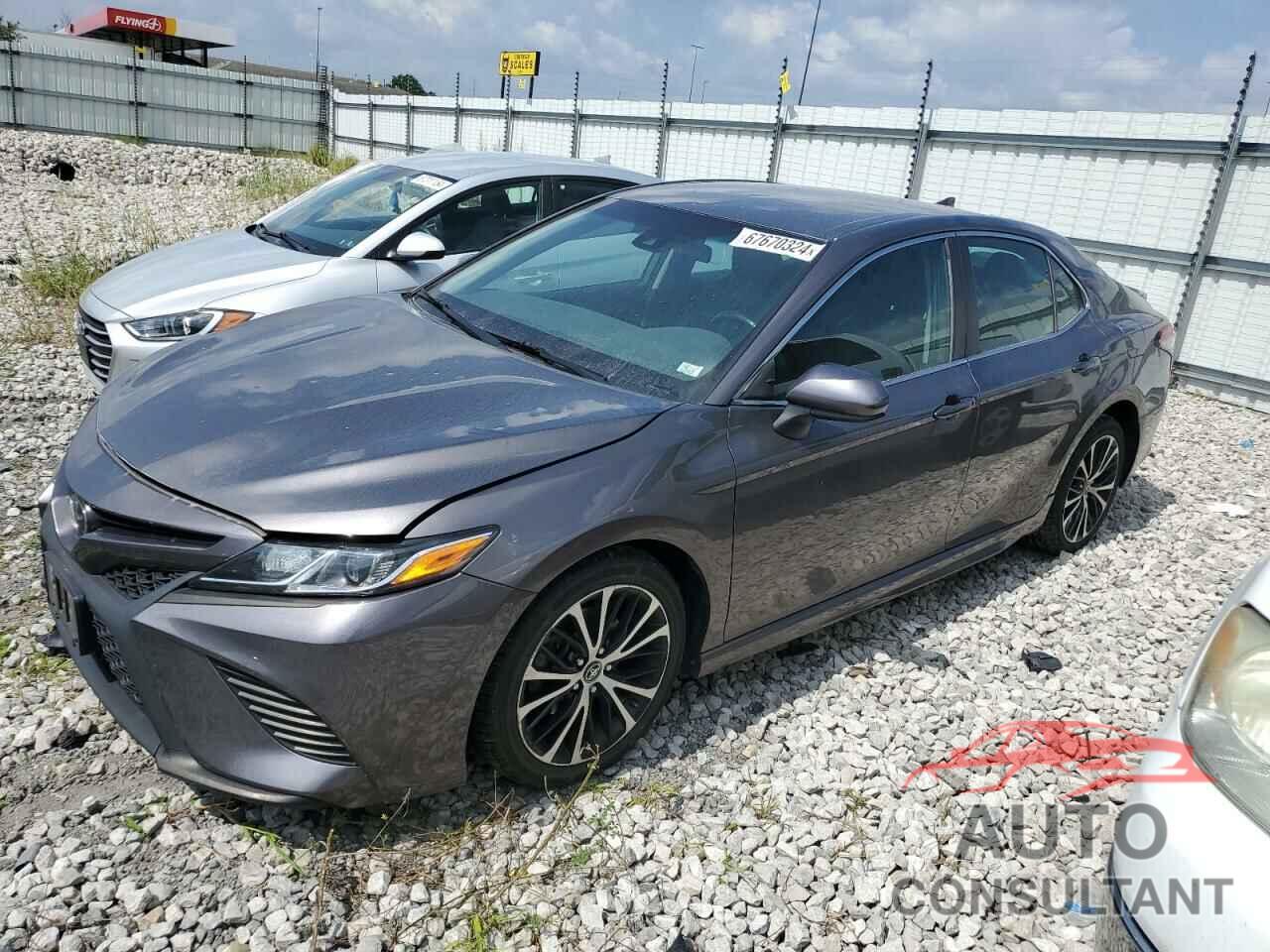 TOYOTA CAMRY 2019 - 4T1B11HK1KU820872