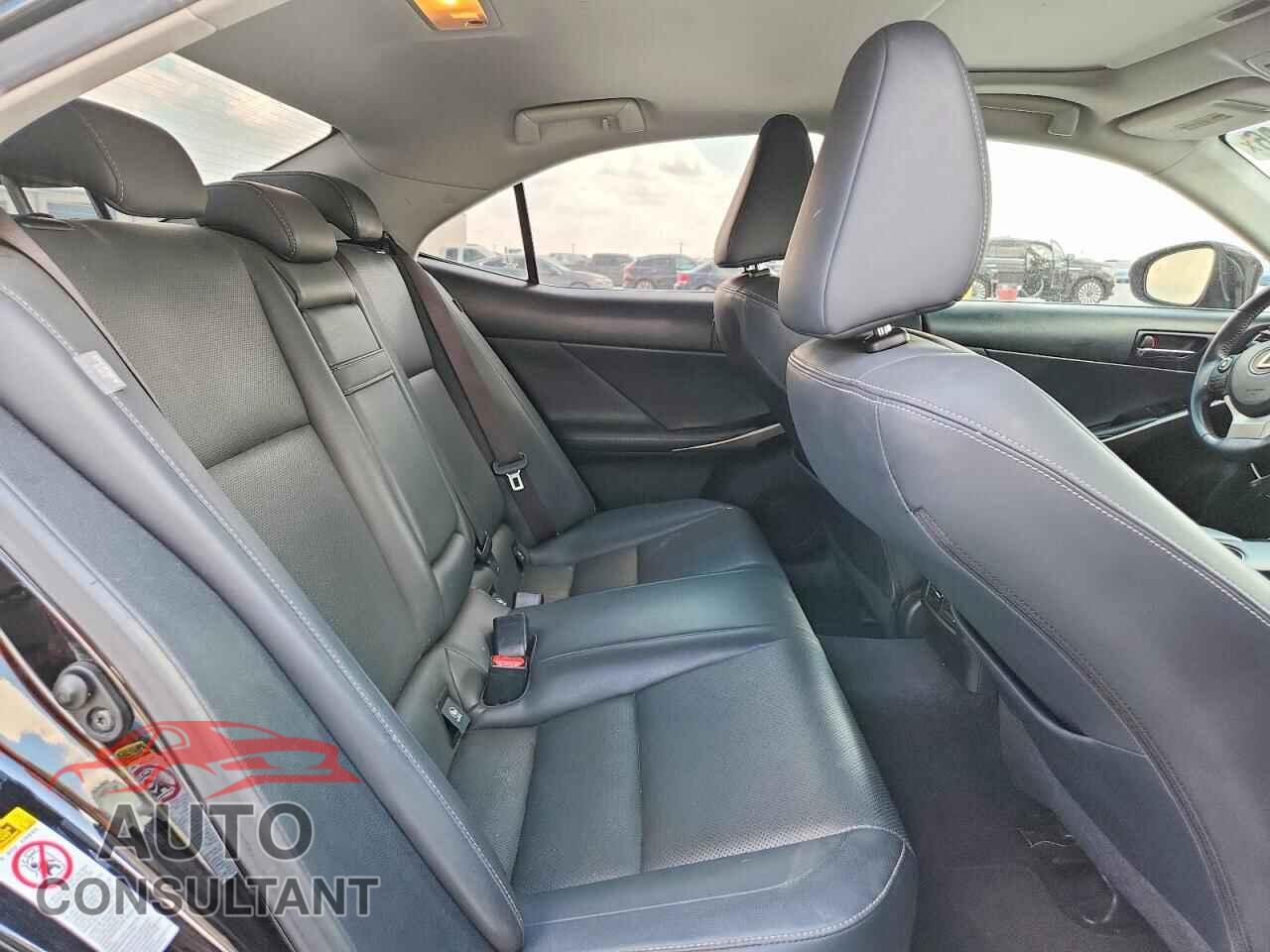LEXUS IS 2014 - JTHCF1D26E5013843