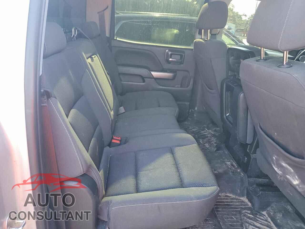 CHEVROLET SILVERADO 2018 - 3GCUKREC5JG479211