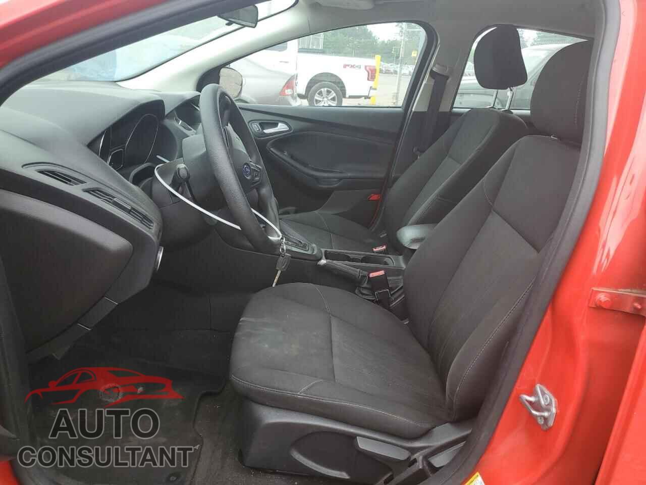 FORD FOCUS 2017 - 1FADP3F20HL294927