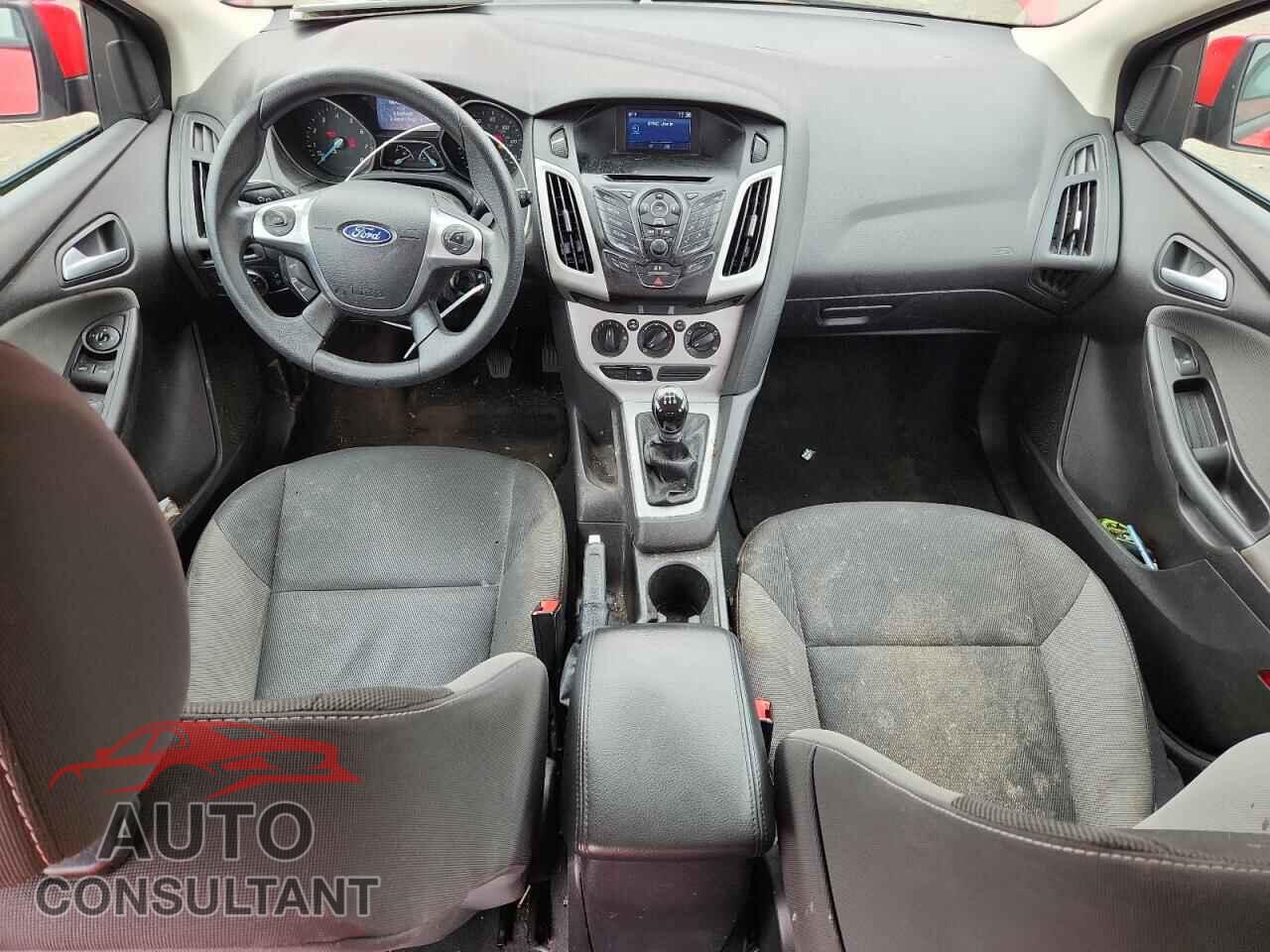 FORD FOCUS 2014 - 1FADP3K21EL410637