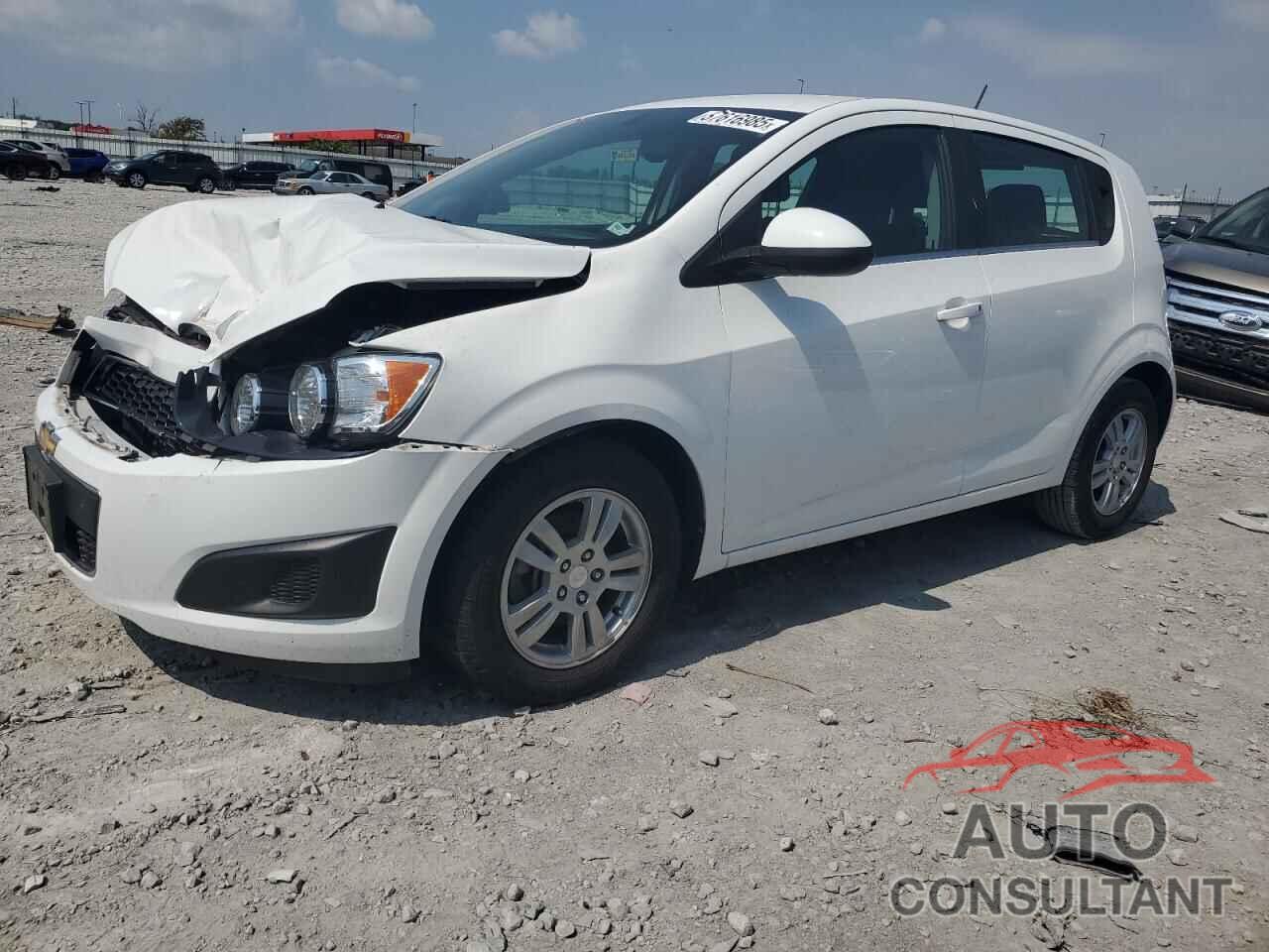 CHEVROLET SONIC 2015 - 1G1JC6SH2F4158741