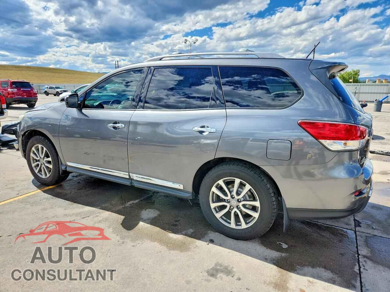 NISSAN PATHFINDER 2015 - 5N1AR2MM7FC696572
