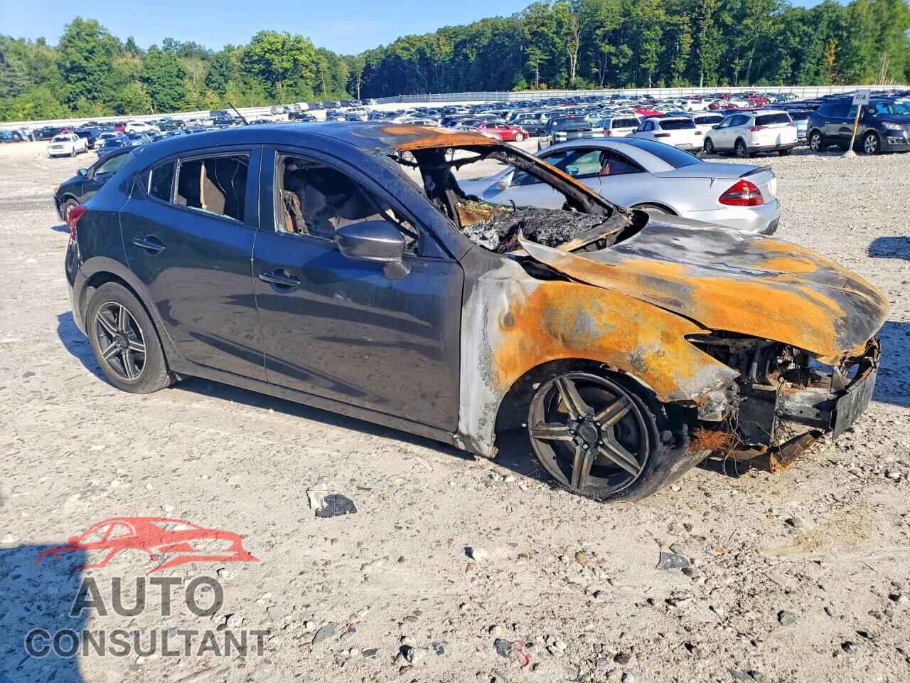MAZDA 3 2017 - 3MZBN1K75HM134891