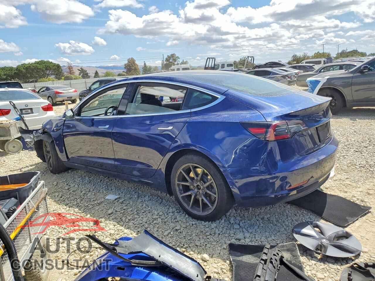 TESLA MODEL 3 2018 - 5YJ3E1EA7JF160952